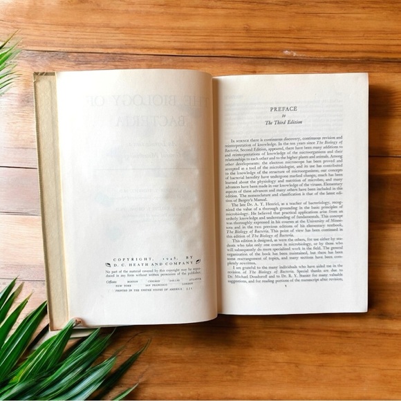 VINTAGE 1945 “The Biology of Bacteria” by Arthur T. Henrici - Hardcover - Picture 7 of 12